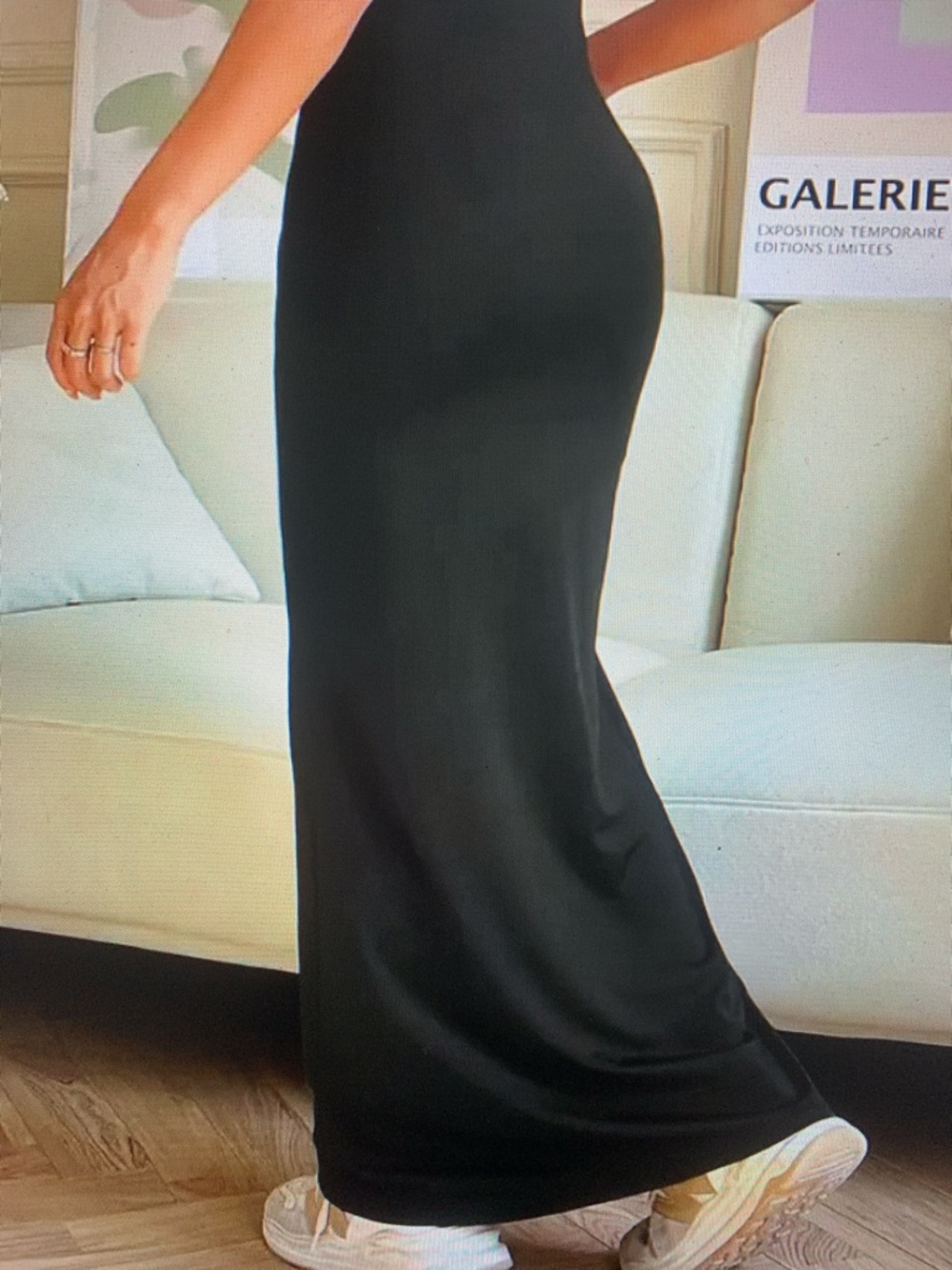 Elegant Black Short-Sleeve Maxi Dress - Picture 5 of 5